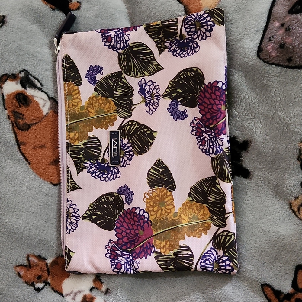 Tumi X Anna Sui Multicolor Floral Pouch VERY RARE HARD TO FIND
